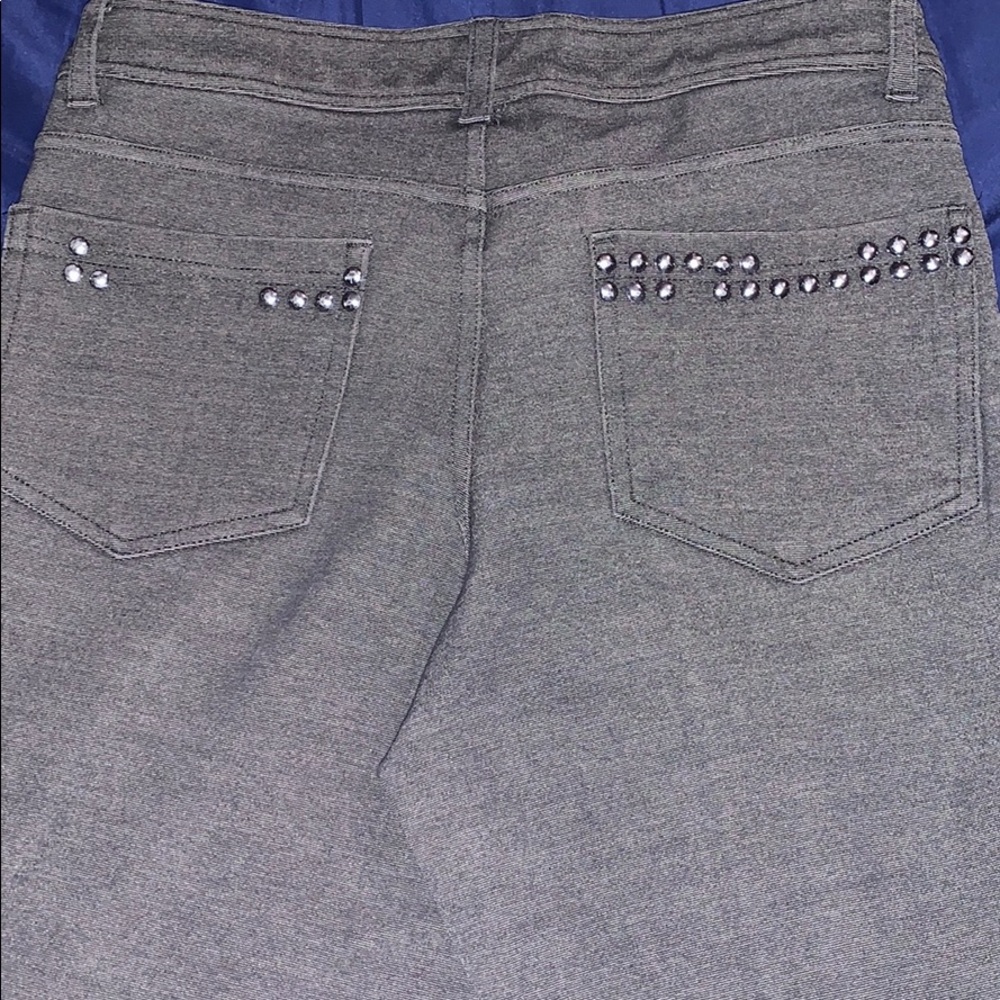 Gray pants - Picture 3 of 5